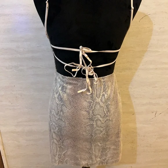 Urban Outfitters Backless Snake Print Mini Dress - Picture 5 of 9